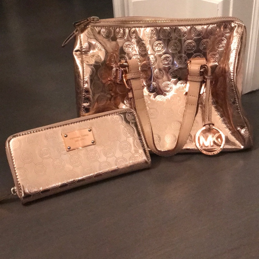 Michael Kors satchel and wallet set (Rose Gold)